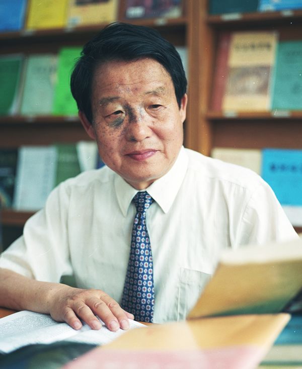 马在田(科学家)马在田,中国科学院院士,地球物理学家,男,辽宁法库人.