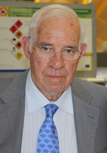 路易斯阿拉贡内斯体育人物