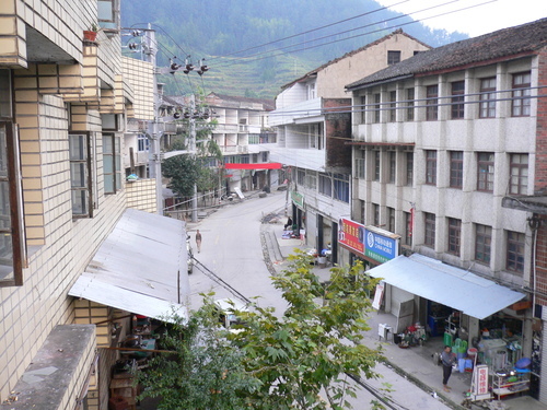 西坑畲族镇(行政区划|地点)西坑畲族镇建于1992年6月,位于文成县西北