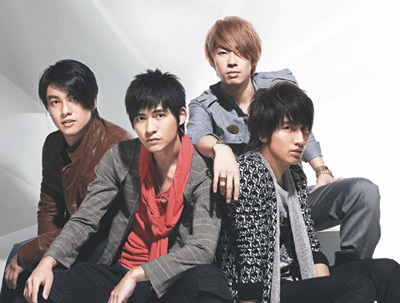 f4(演员|歌手)f4是由台湾的言承旭,朱孝天,周渝民和美藉华人吴建豪