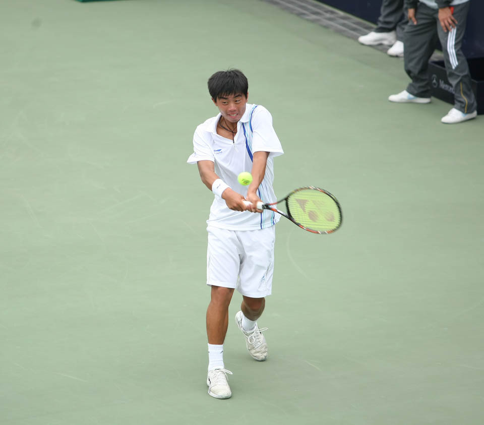 高鑫(体育人物|演员)高鑫,男,天津人,1994年5月12日出生,是一名网球