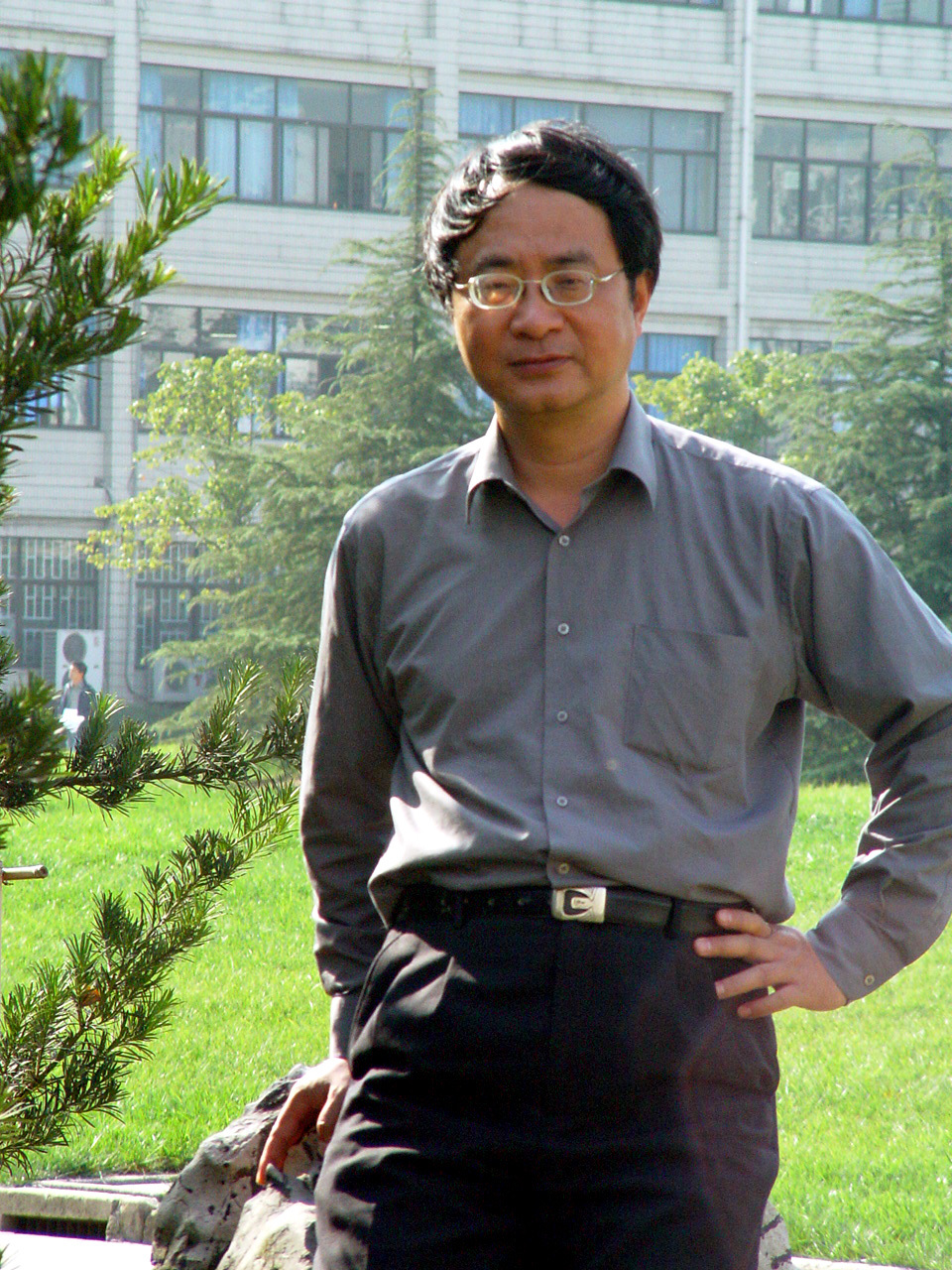 陈信华其他实业人物相关