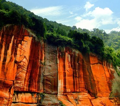 丹霞山锦石岩图片