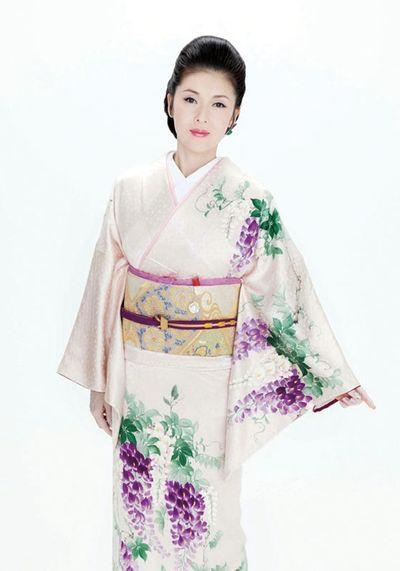 藤彩子(歌手|文化人物)