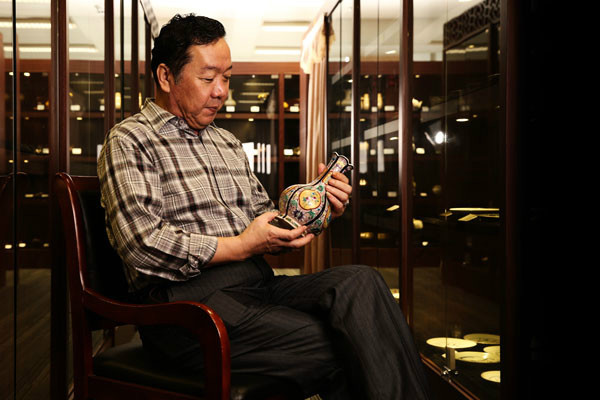 王晓斌(其他实业人物相关)王晓斌,全国权威知名文物鉴定专家,中博文物