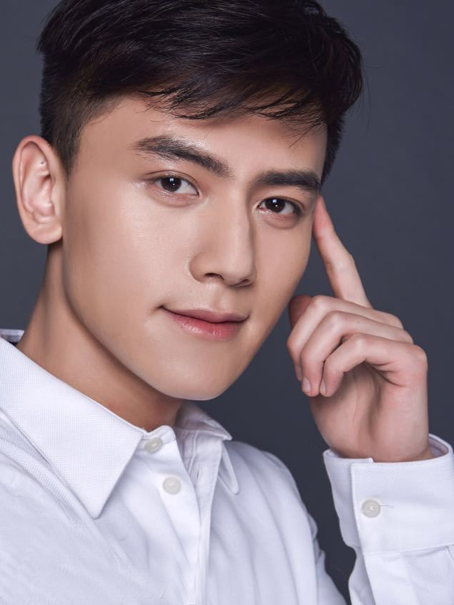 赫雷(演员)_技点题库_技点网(演员)