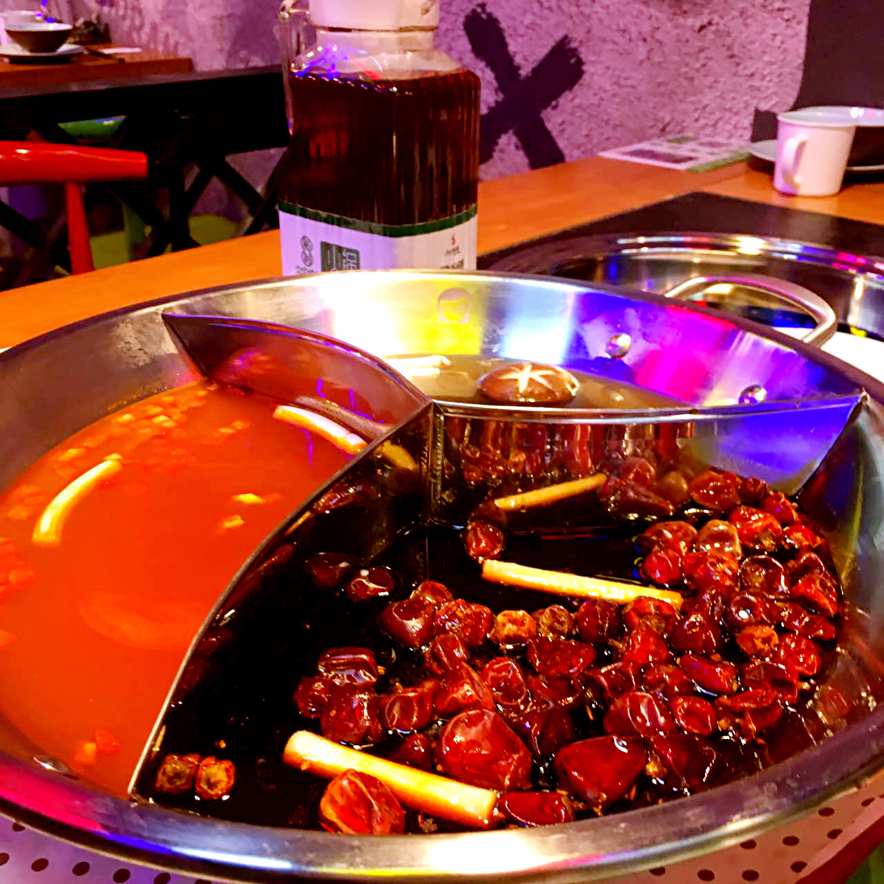 潮辣重庆老火锅品牌