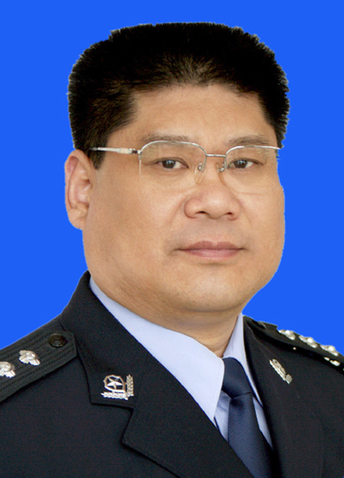 聂作坤(政治人物)聂作坤,男,汉族,1965年5月出生,山东昌邑人,在职大学