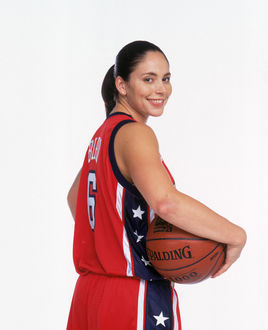 陶乐西(dianataurasi),美国职业篮球运动员,效力于wnba的菲尼克斯水星