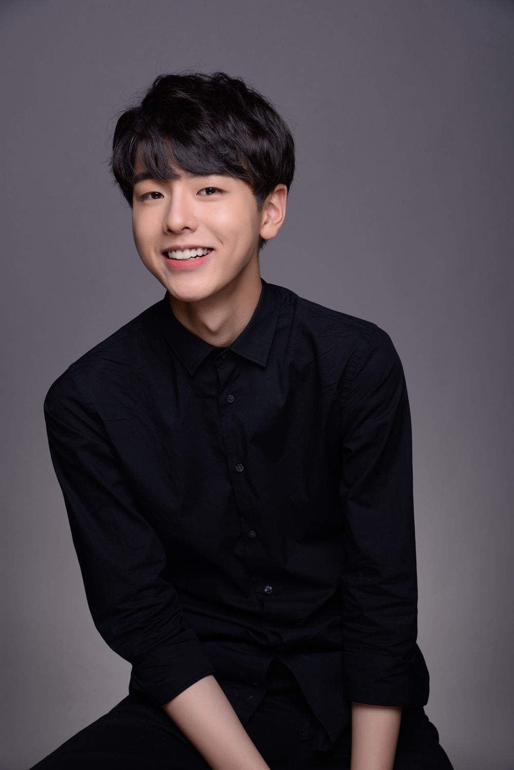 任胤菘(演员|主持人)任胤菘,2000年1月5日出生于