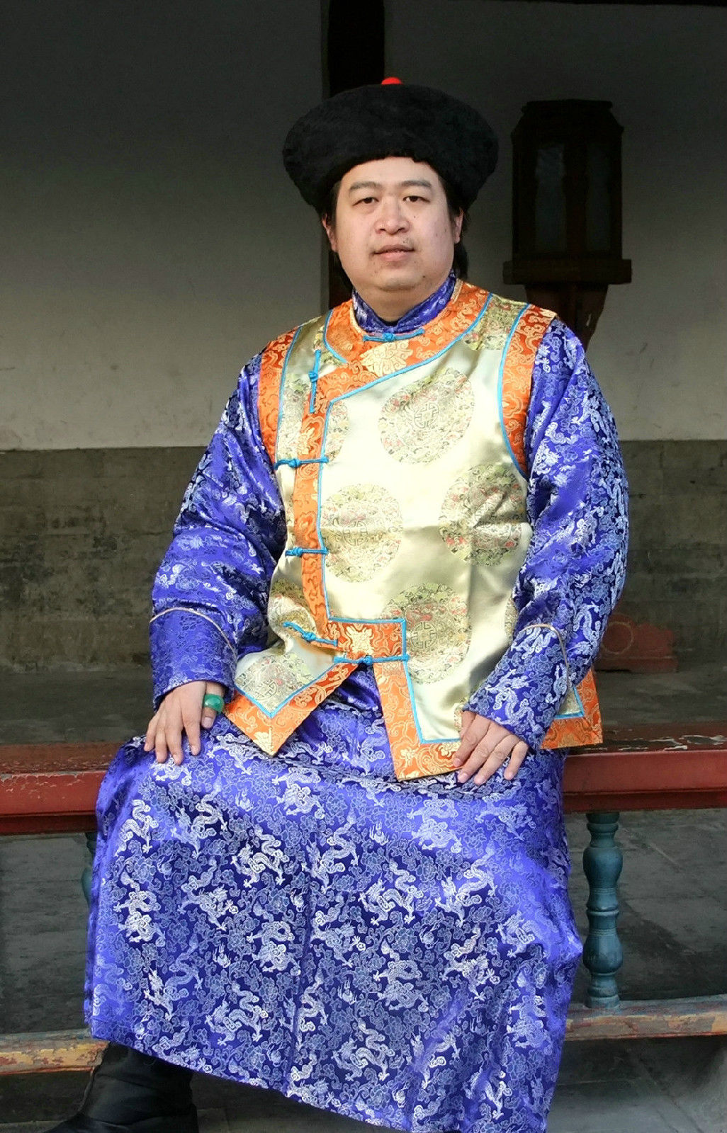 赫英忆(其他人物相关)赫英忆,全名赫舍里·英忆.