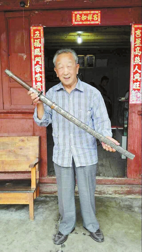 梁有成(其他人物相关)梁有成,缅甸著名爱国华侨梁金