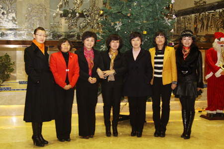 董金玲 (其他人物相关)