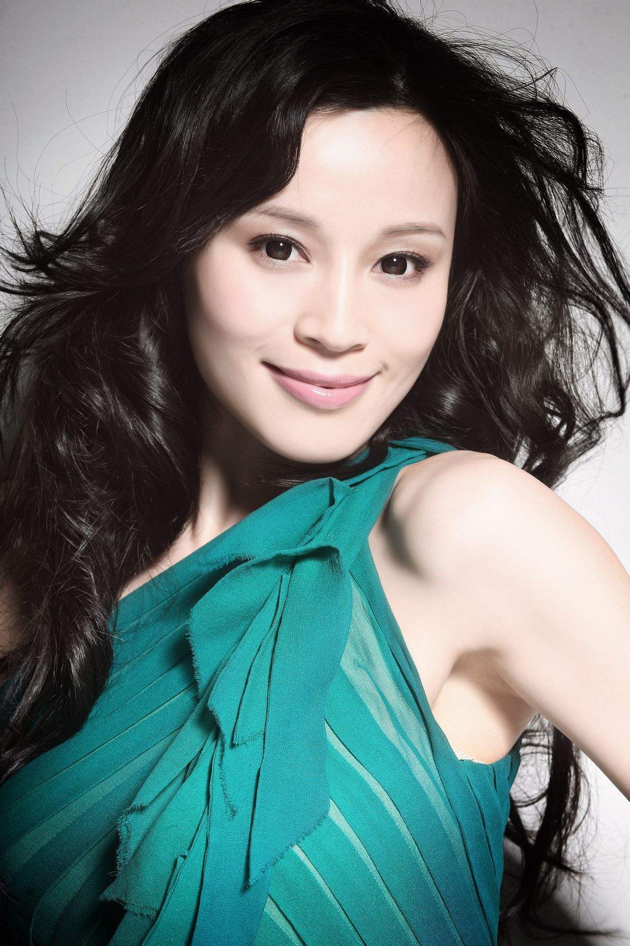 石小群(演员|歌手)