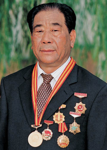 王乐义(社会人物)王乐义,现任山东省寿光市孙家集街道三元朱村党支部