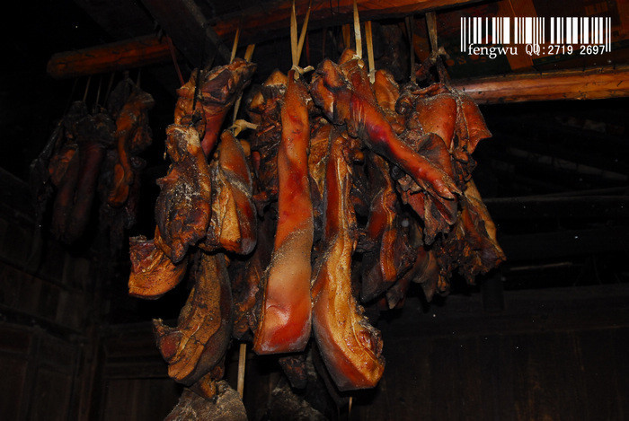 焚猪见真情(其他文学作品相关)原文:张举,吴⑴人也,为句章⑵令⑶.