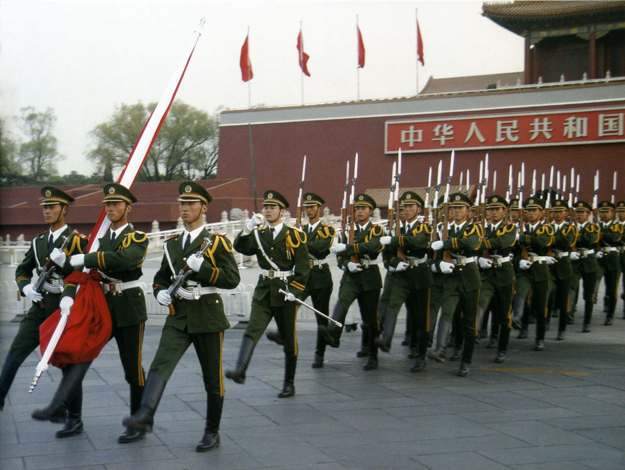 第33期：天安门国旗护卫队：升好祖国第一旗 _中国网