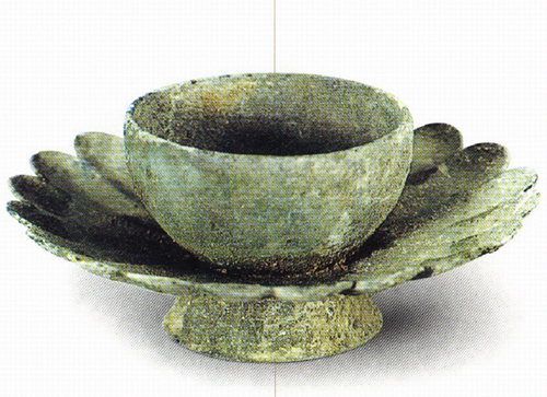 铜荷花瓣托盏文化遗产