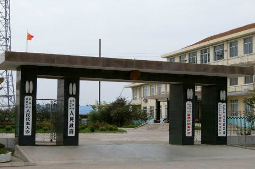 夏格庄(学校)青岛莱西市夏格庄镇位于山东半岛城市群,半岛韩日协作区