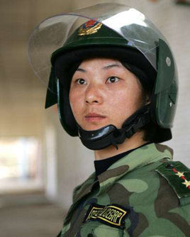 中国女子特警队队长图片