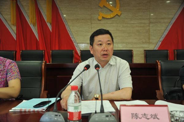 现任浙江省温州市永嘉县委常委,常务副县长.1984.10 - 1985.