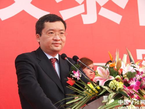 荣明杰(其他人物相关)荣明杰(1969-), 荣智健长子,荣毅仁之孙.