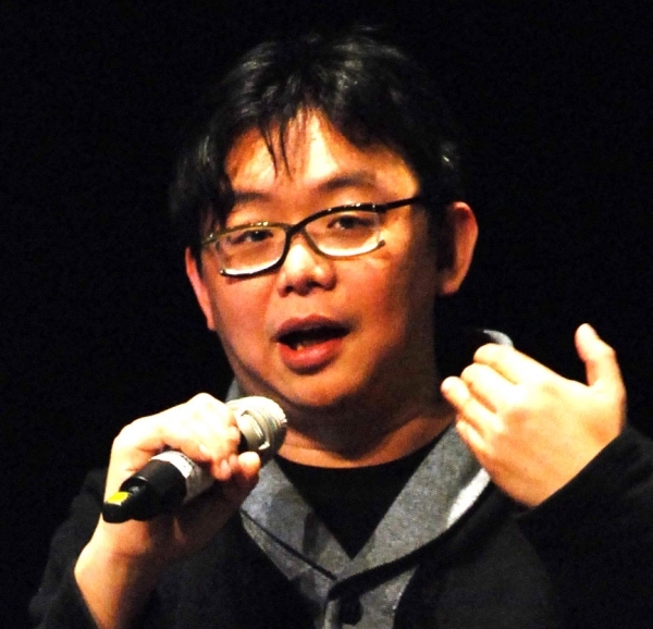 创办林暐哲音乐社,参与过众多知名歌手的歌曲制作,包括陈绮贞,杨乃文