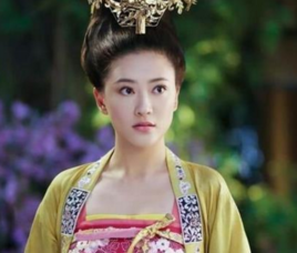 初嫁隋朝民部尚书李子雄之子李珉,生下定襄县主.