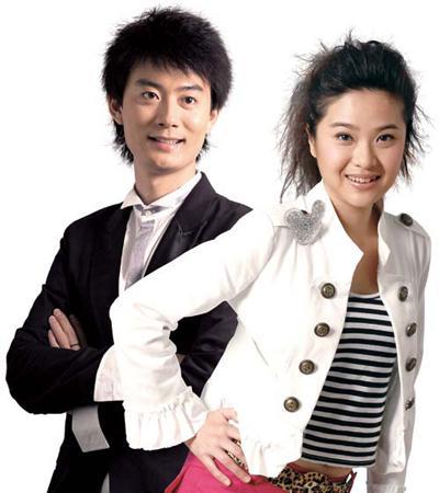 一档日播娱乐资讯类节目,由重庆最红女主播吴洁和人气男主播白羽主持