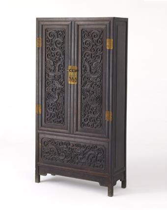 清紫檀龙凤纹立柜文化遗产