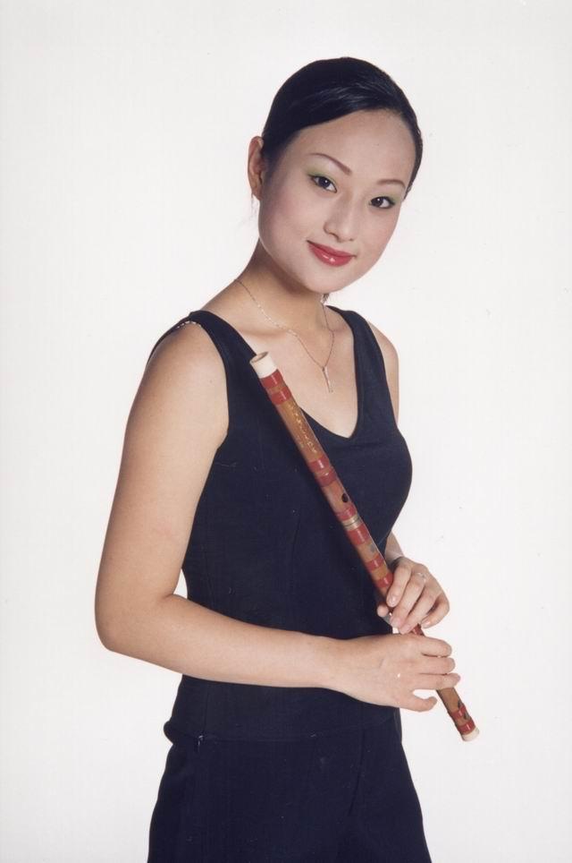 廖彬曲--女子十二乐坊成员之一领域提 交人物领域内容词条 主页》词条