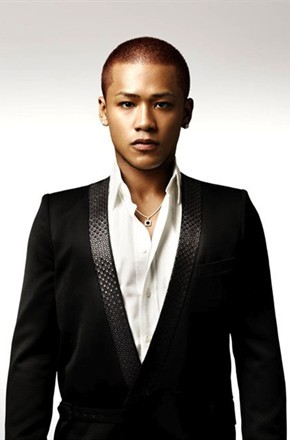 elly(演员)elly,1987年9月21日出生,三代目jsoulbrothers成员