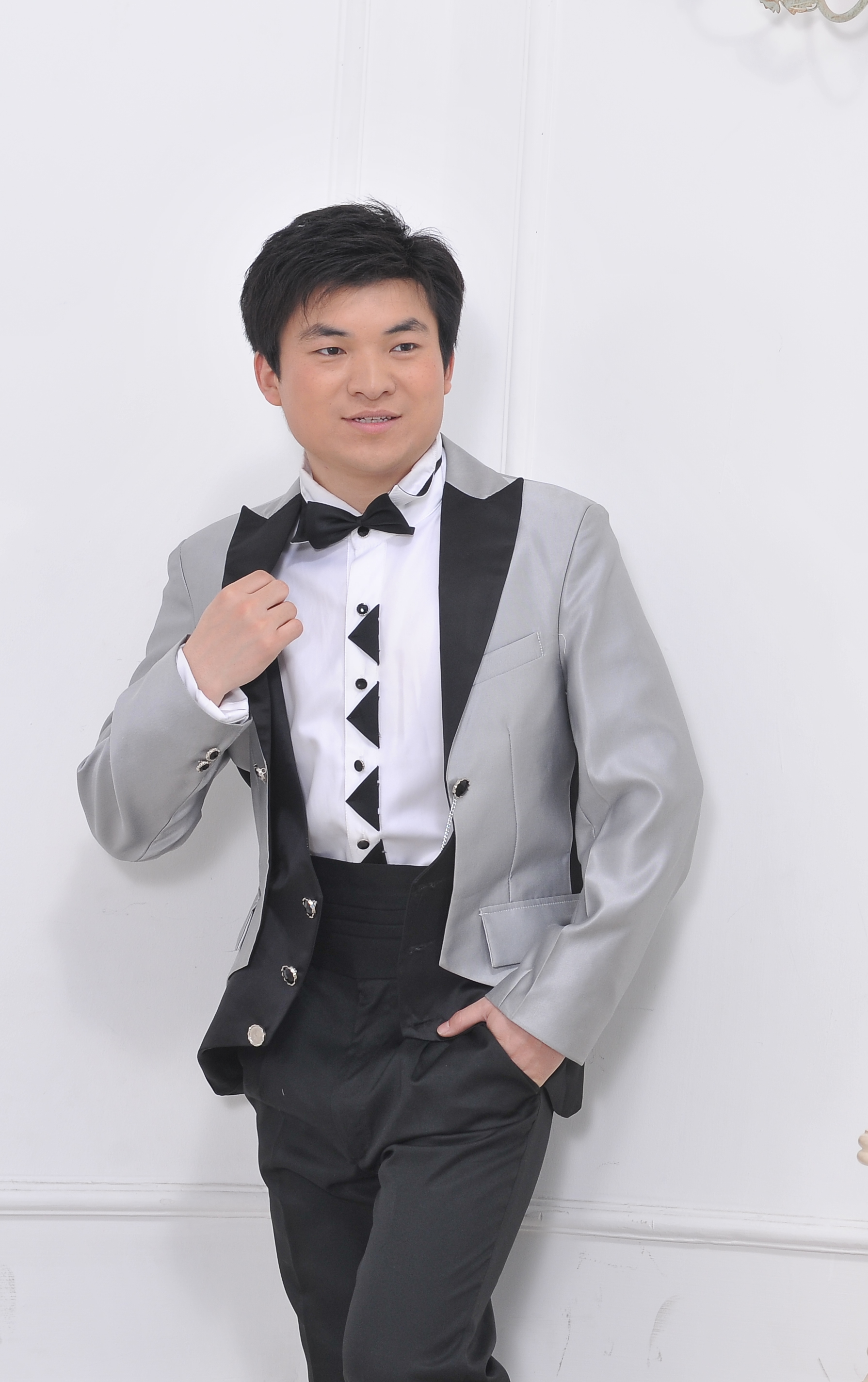 张兆良(其他人物相关)服务过的企业:北京金玉大厦,北京丰联广场,北京