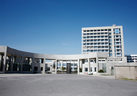 型男高中(学校)