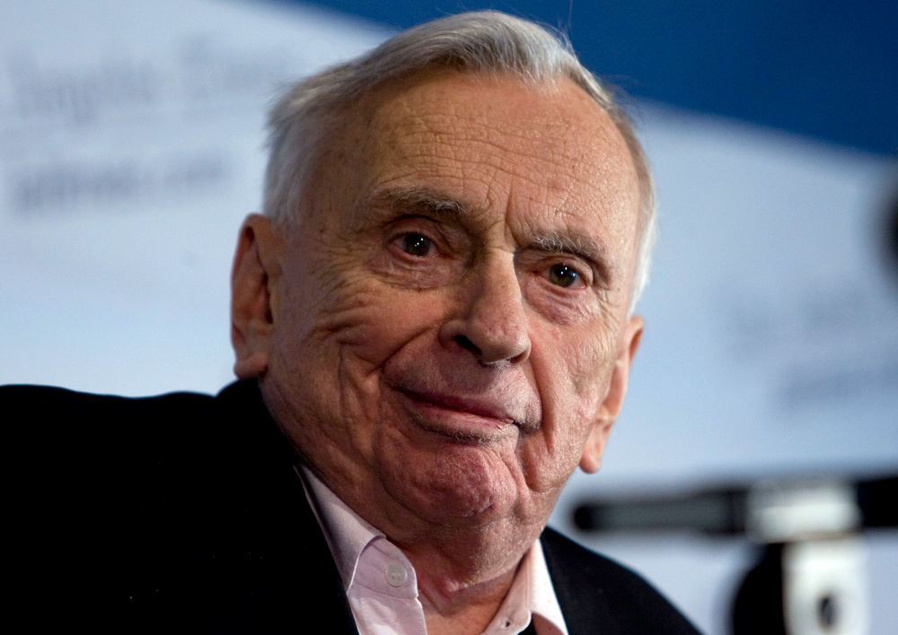 戈尔维达尔文化人物演员