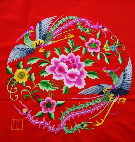 汉绣(文化遗产)汉绣,中国特色传统刺绣工艺之一,以楚绣为基础,融汇