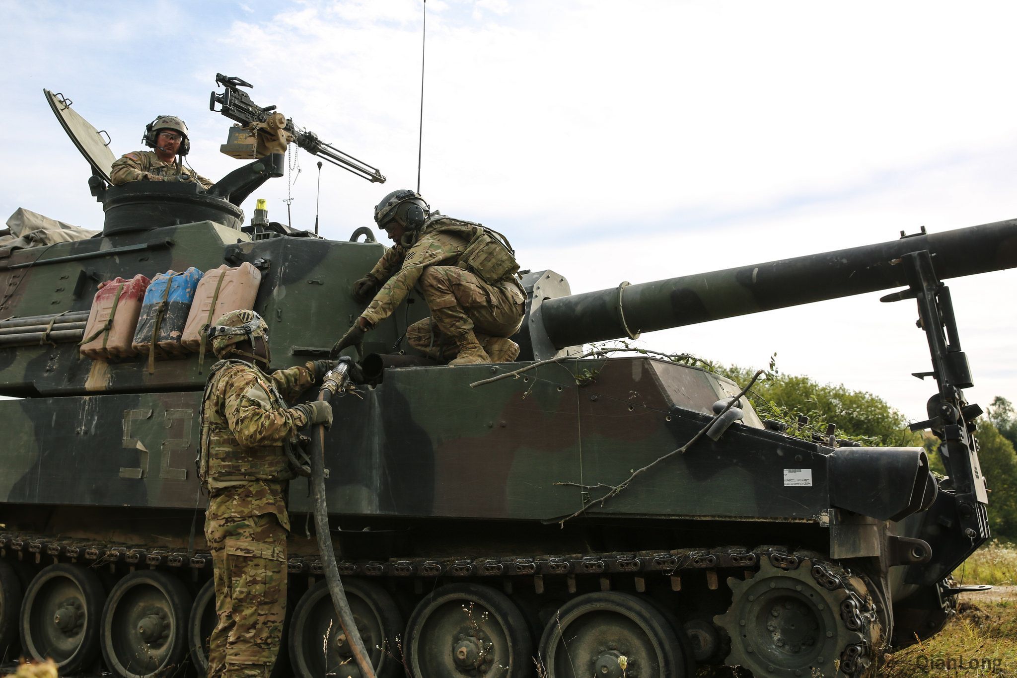 m109是一种美制155毫米口径自行火炮,于1963年开始进入美国陆军服役