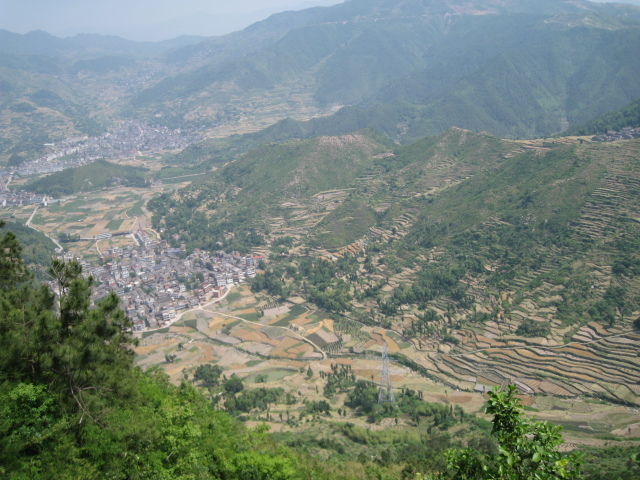 河头镇(行政区划|地点)河头镇隶属于广东省梅州市平远县,位于平远县