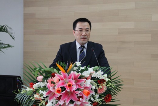 沈岿 (其他人物相关)