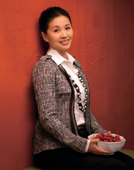 黄菡,安徽电视台科教频道主持人,毕业于安徽大学艺术学院戏剧系导演班