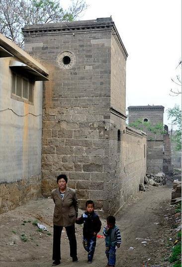 石坡头(行政区划)石坡头位于邢台市西郊18公里处,是一个古老的小山村