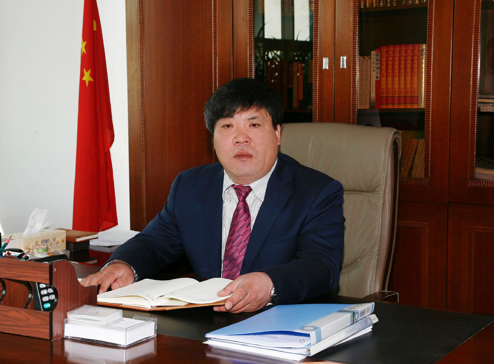 曹杰军 (其他人物相关)