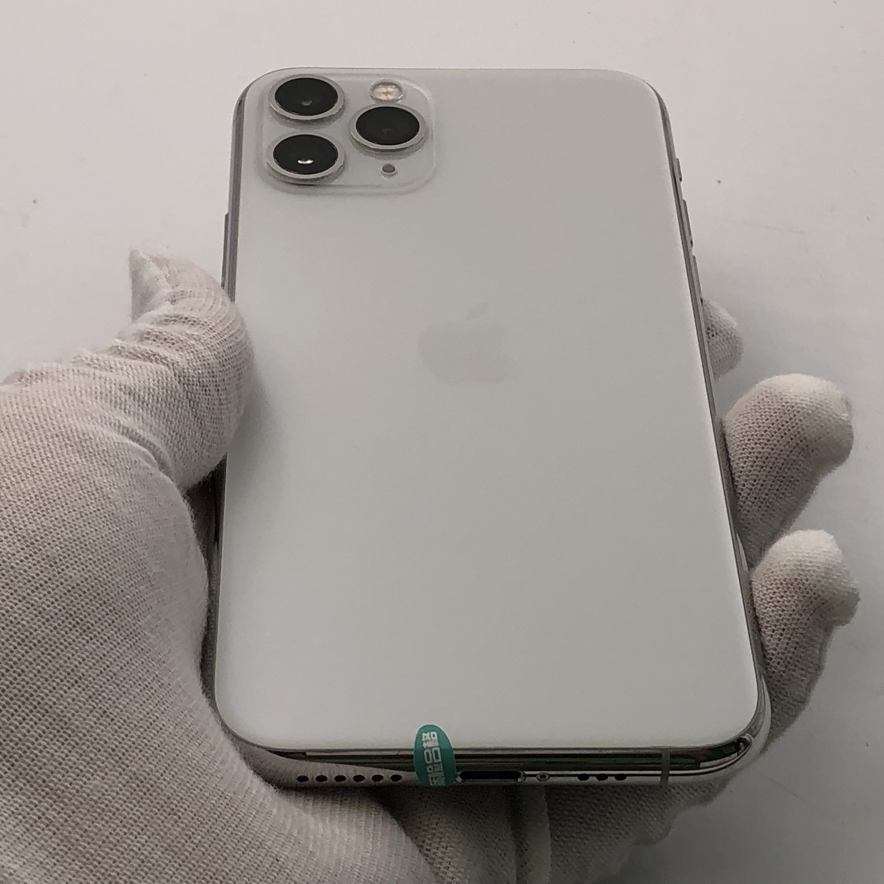 苹果【iphone 11 pro】4g全网通 银色 256g 国行 95新
