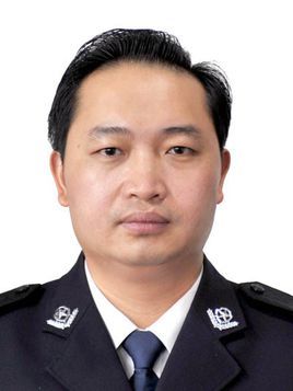 吴巨培(政治人物)吴巨培,男,1975年11月出生,湖南省娄底人,研究生学历