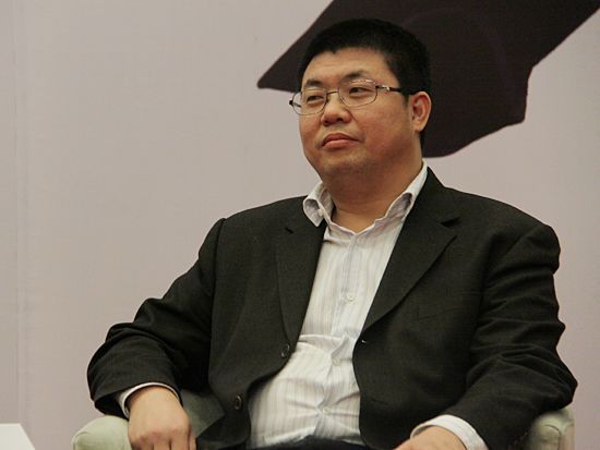 1987年考入北京化工大学,1994年北京理工大学硕士毕业,1998年,他开始