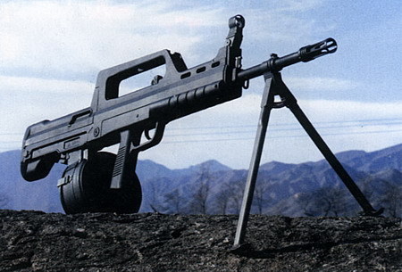 qbb95式轻机枪图片