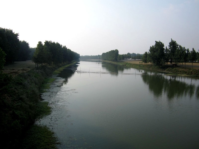 汝河(小区)汝河,俗称南汝河,淮河支流洪河的重要支流,发源于河南省