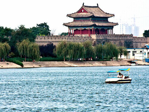 宋州(其他人物相关)宋州,古地名,别名睢阳郡,治所在宋城县(今河南省