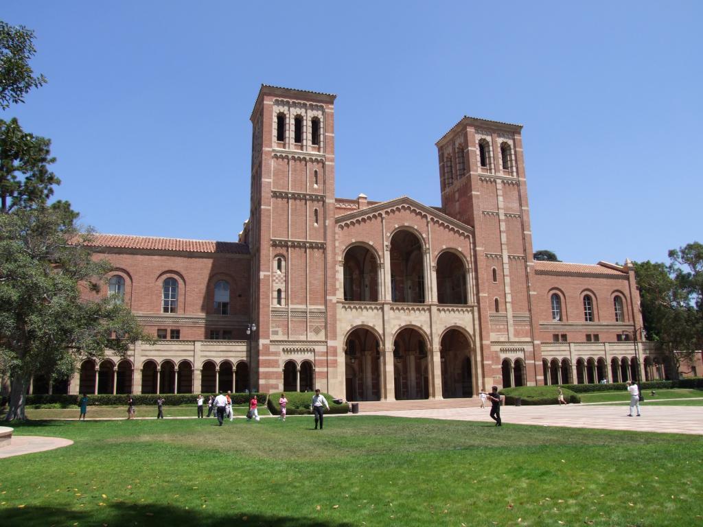 简称加州州立大学,csu),是美国加州政府于1852年创办的综合性公立大学