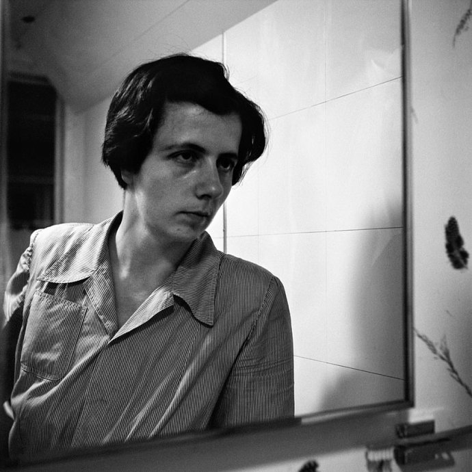 薇薇安·梅耶(其他人物相关)_技点百科